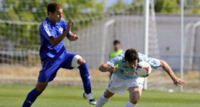 Imagen del encuentro de la primera vuelta entre el Cuéllar Electricidad Eufón y la Gimnástica Segoviana