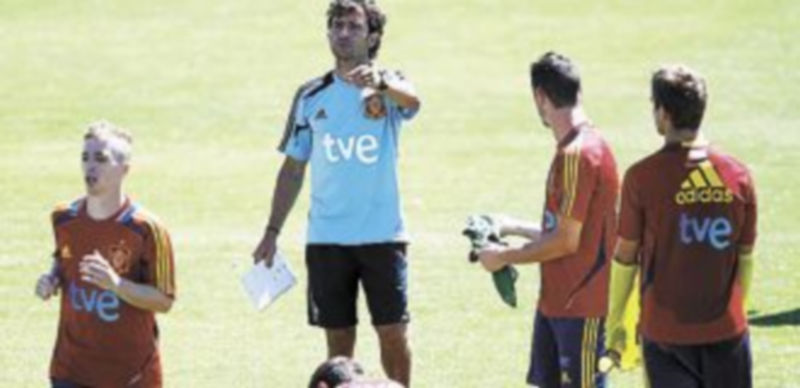 España inicia con mal pie su camino hacia Londres 1 La ‘rojita’ aspira a emular a la absoluta logrando un éxito en los Juegos. / e.press