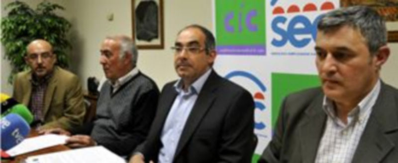 Los representantes de Caja Segovia y Caja Ávila