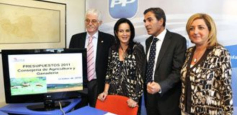 Los procuradores del PP tildan los presupuestos de restrictivos y austeros./ JUAN MARTÍN