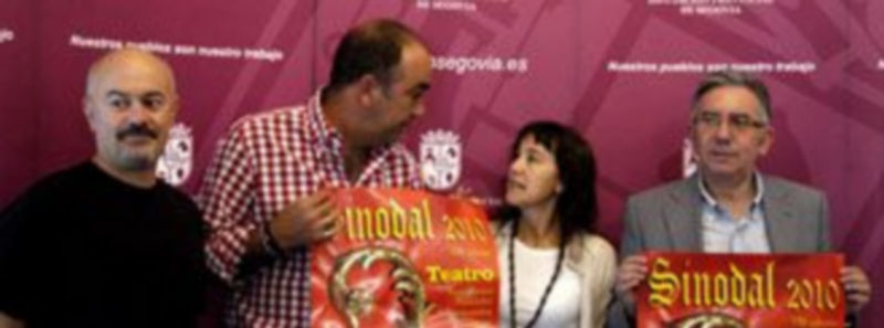 Los organizadores dan a conocer el programa de festejos del Sinodal 2010. / CRIS MURO