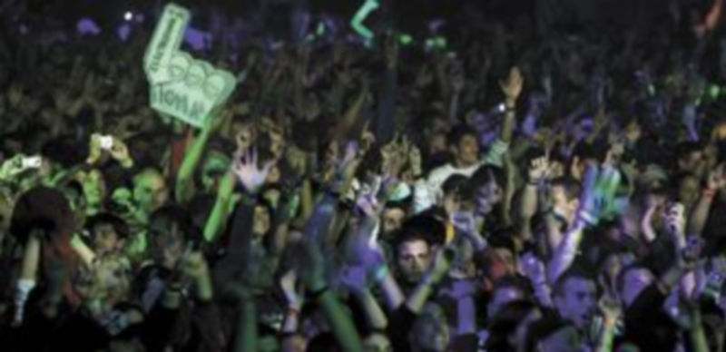 Las masificadas discotecas de las zonas de costa son el escenario habitual para el consumo de estas sustancias. / DB