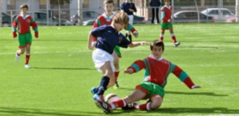 Imagen del último partido jugado por la selección segoviana sub 12 en el campo de fútbol 7 anexo al pabellón Pedro Delgado. / Juan Martín