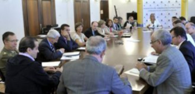 Momentos previos a la celebración de la Comisión de Asistencia. / JUAN MARTÍN