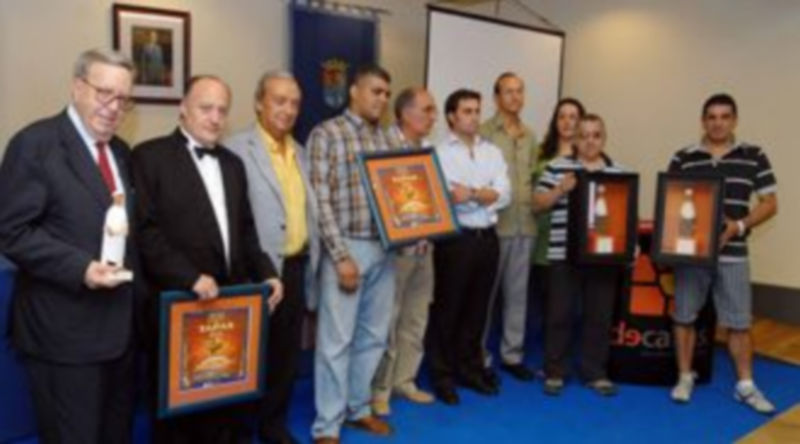 Los primeros clasificados del concurso durante la entrega de premios. / F. PEÑALOSA