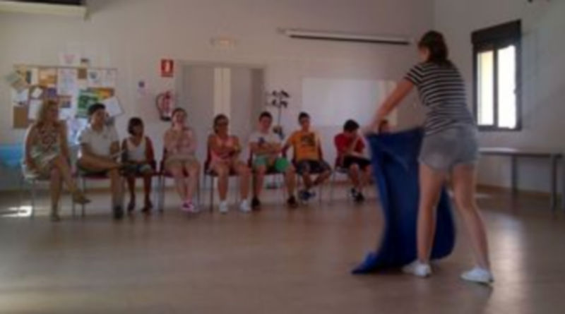 La concejala de Educación y Juventud