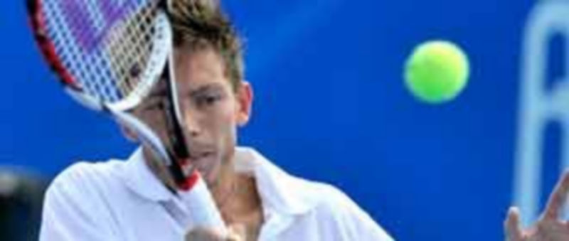 Nicolas Mahut golpea una bola en la pasada edición del torneo./ KAMARERO