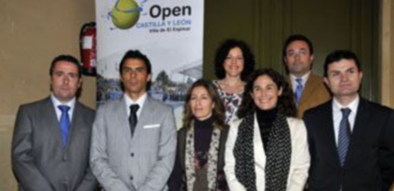 La directora del Open Castilla y León (cuarta