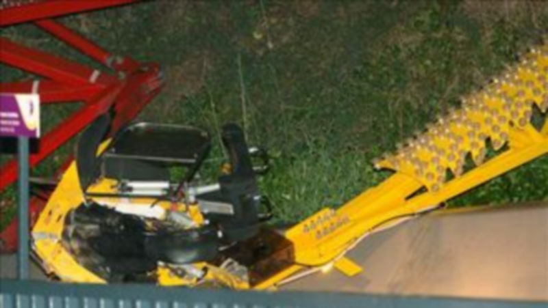 Estado en que ha quedó uno de los brazos articulados de "El Péndulo"