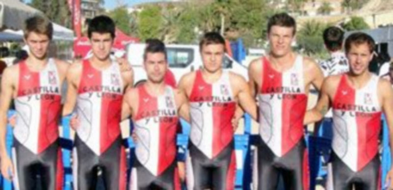 Del Real (segundo por la derecha)