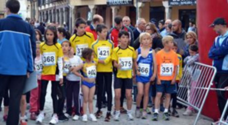 Momento previo a la salida de una de las pruebas de menores de la Legua de Turégano. / El Adelantado
