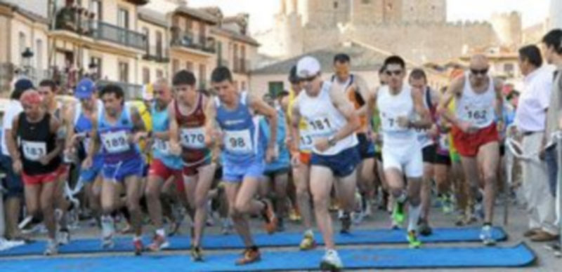 Momento de la salida de la carrera absoluta / José Eugenio de Diego