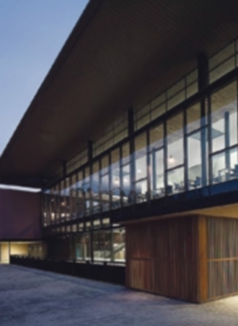 Arquitectura ejemplar 1 Imágenes exterior e interior del edificio construido en la primera fase de las obras del Campus María Zambrano