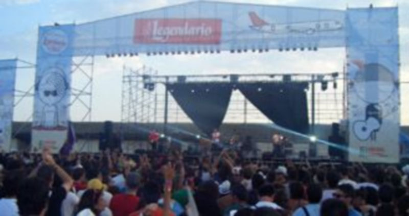 Miles de personas de todas partes de España asistieron al concierto de Supersubmarina