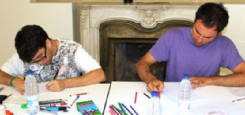 vDos de los alumnos participantes en el taller