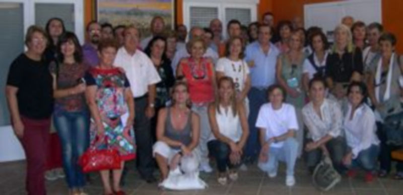 Martes turístico por Segovia 1 Los participantes en la ruta por la Campiña Segoviana posaron tras concluir la intensa jornada de trabajo en la provincia. / El Adelantado