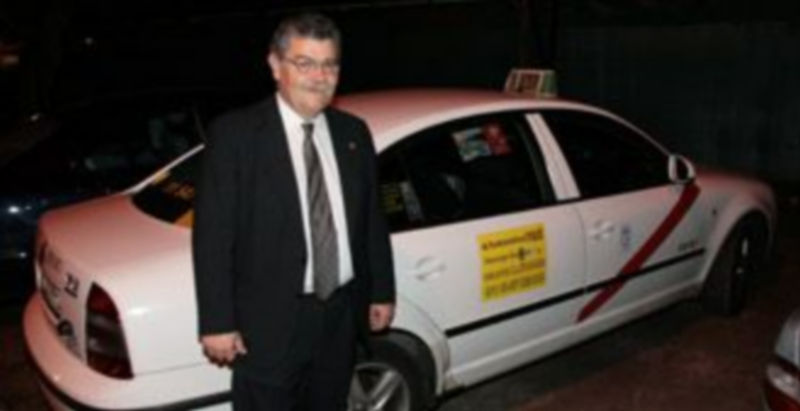El presidente de la Peña de Taxistas Segovianos