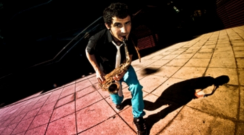 El joven músico caucense Juan Antonio García es un entusiasta de la música de viento