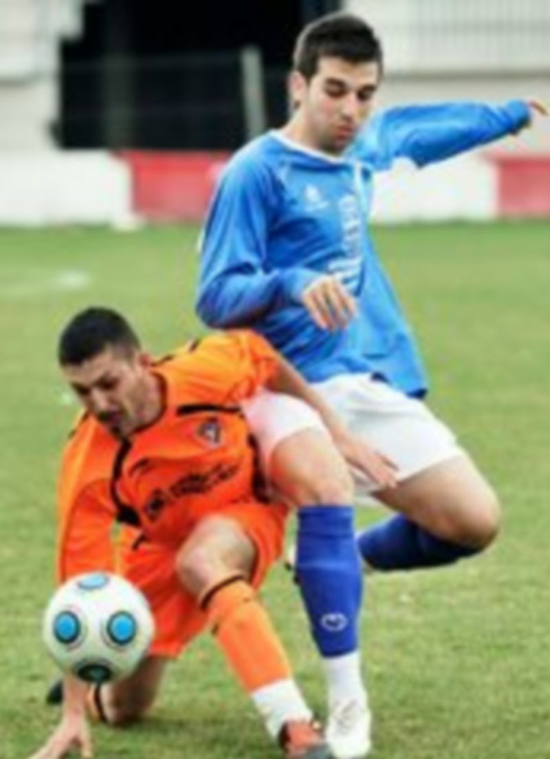 Instante del encuentro disputado ayer entre Unami y Burgos Promesas. /KAMARERO