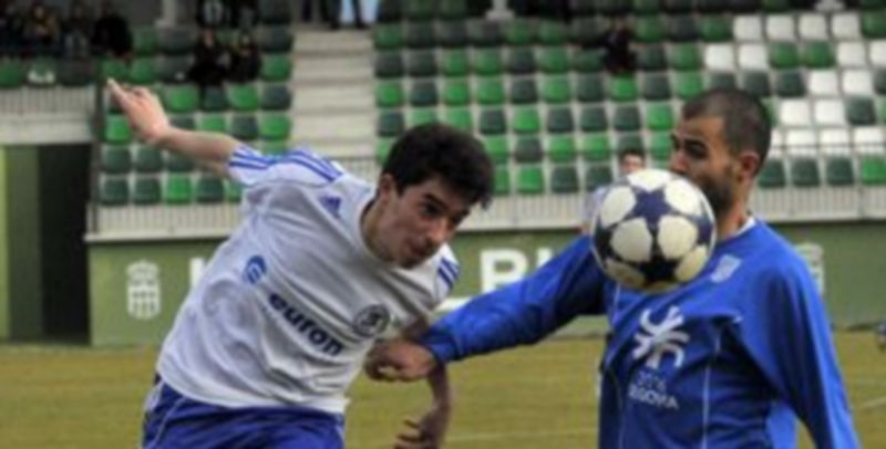 Un momento del encuentro jugado la pasada temporada entre el Unami y el Cuéllar Eufón./ Kamarero.