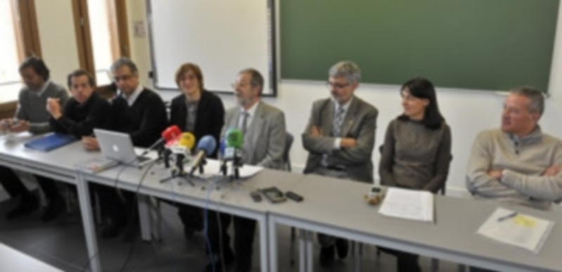 Un momento de la presentación de las nuevas titulaciones./ KAMARERO