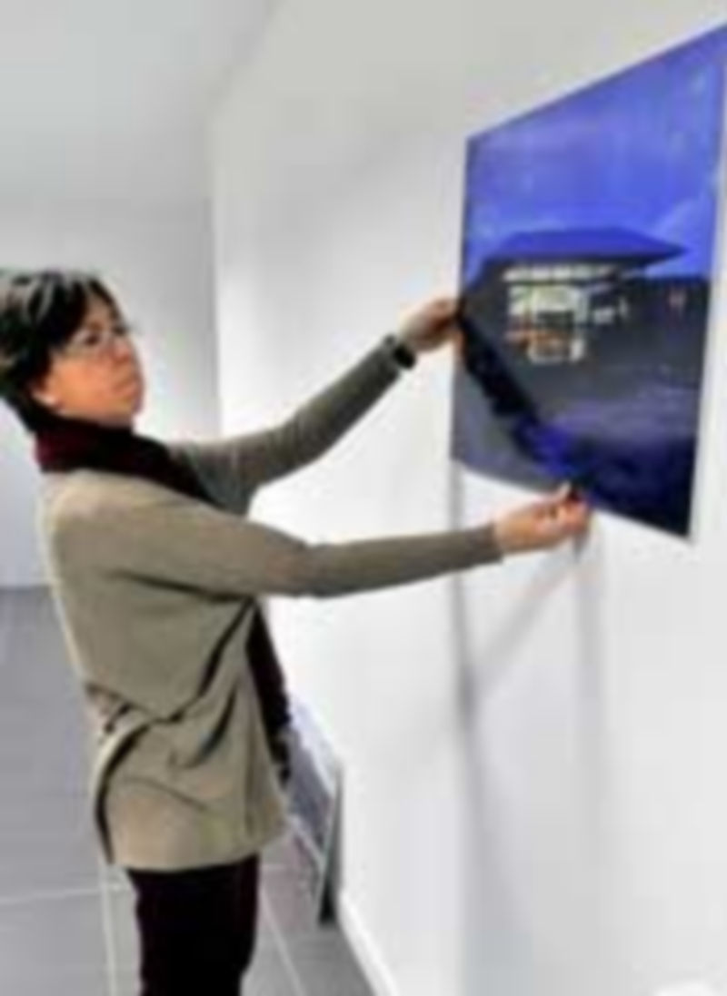 Preparación de la exposición que se abre al público el viernes. / Kamarero