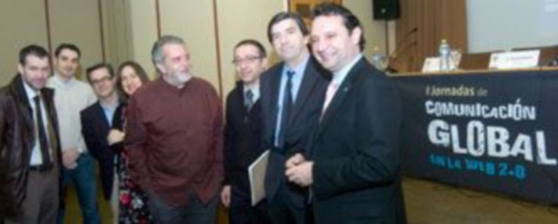 Los organizadores y algunos de los ponentes