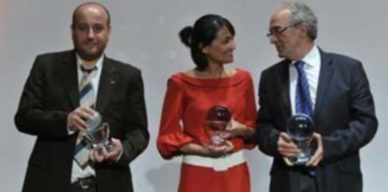 De izquierda a derecha