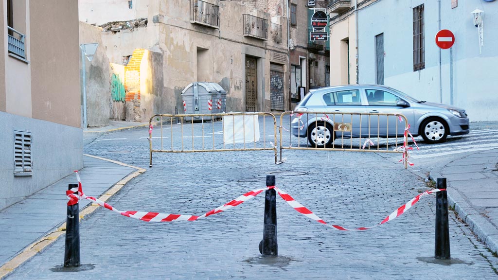 Calle Ochoa Ondategui cortada