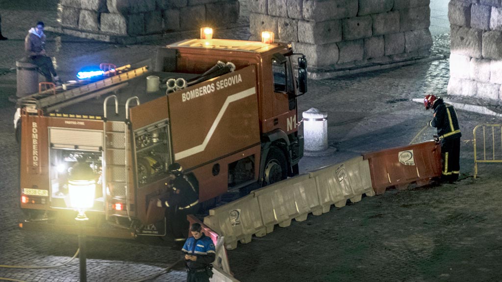 05-1kama-Bomberos-Agua-Obras-Ciclogenesis_KAM9718