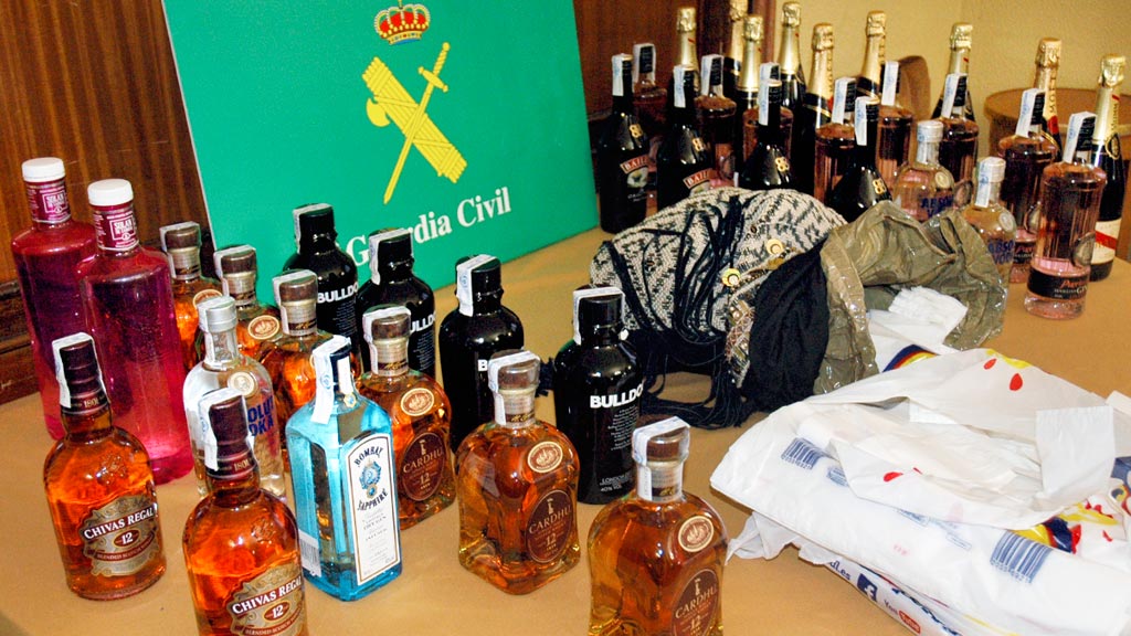 Los autores de los robos de las botellas tienen su domicilio en Madrid. / el adelantado