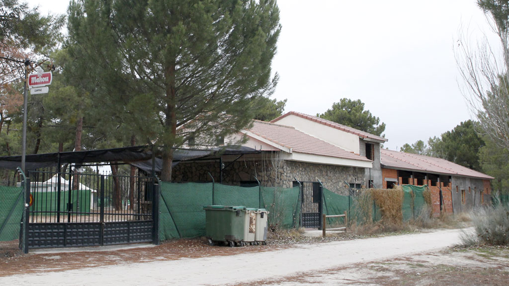 El cámping se encuentra prácticamente en estado de abandono desde hace unos dos años. / nerea llorente