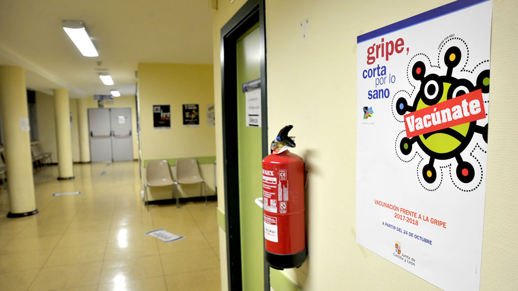 Sanidad mantiene abierta la posibilidad de vacunarse frente a la gripe aunque la campaña terminara el día 15. / KAMARERO