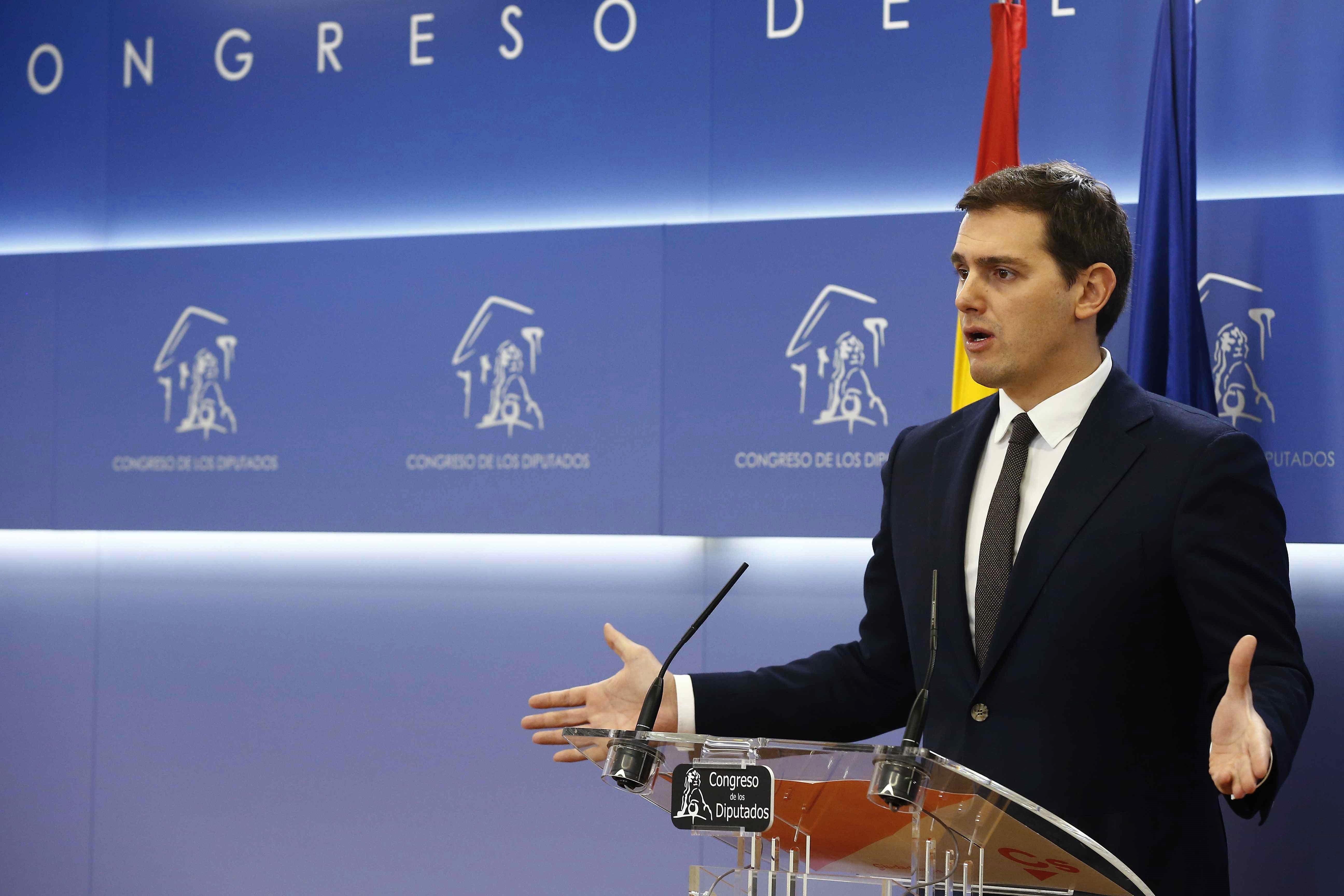 El presidente de Ciudadanos, Albert Rivera, durante la rueda de prensa en el Congreso de los Diputados.