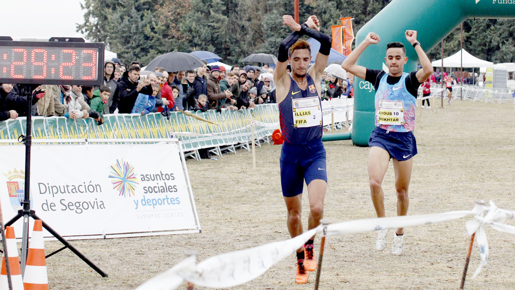 Ilias Fifa y Ayoub Mokhtar entran en meta. / NEREA LLORENTE