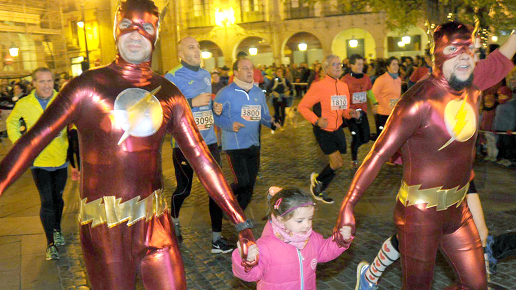 Participantes disfrazados durante la edición del año pasado. /KAMARERO