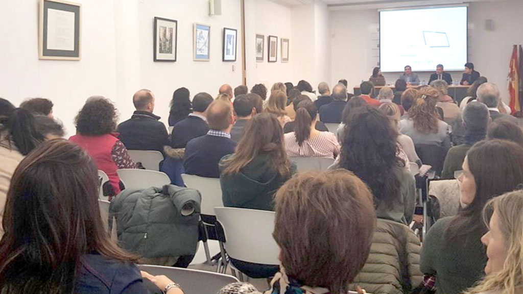 Noventa secretarios se forman en administración electrónica 1 Asistentes al curso organizado por el Área de Asesoramiento a Municipios. / el adelantado