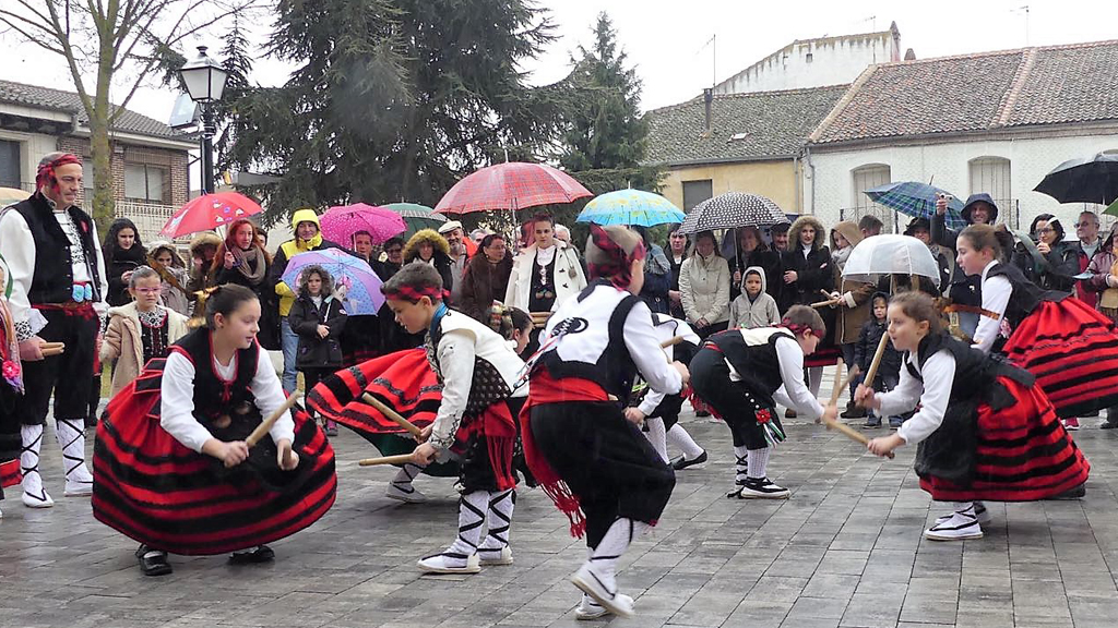 16_1-aguilafuente-paloteo