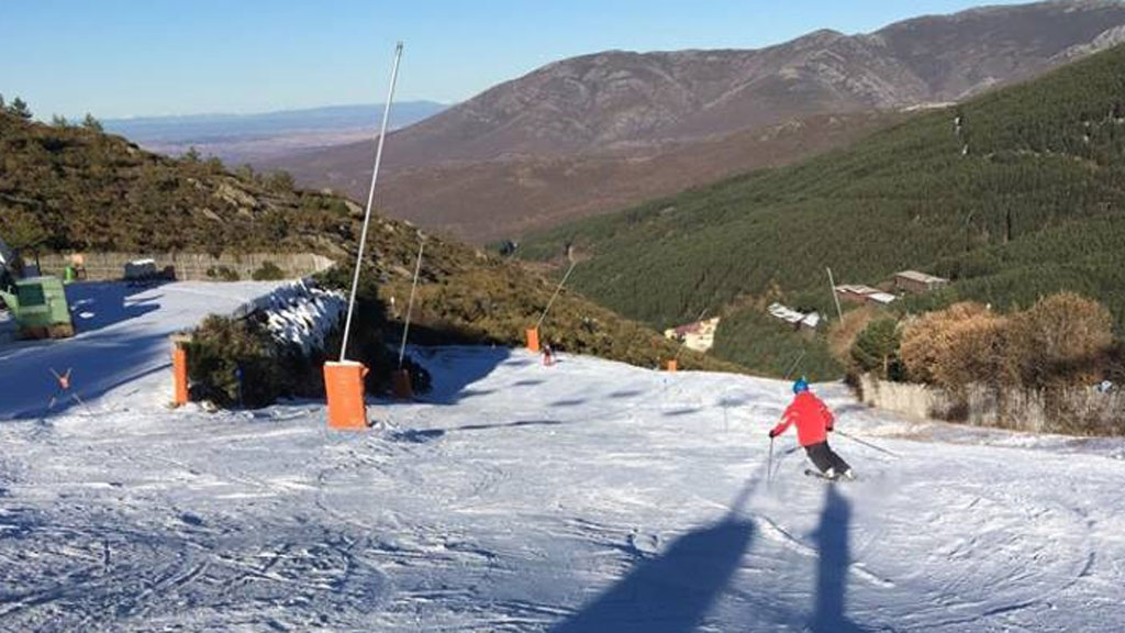 La Pinilla es la única estación de esquí alpino del Sistema Central. / el adelantado