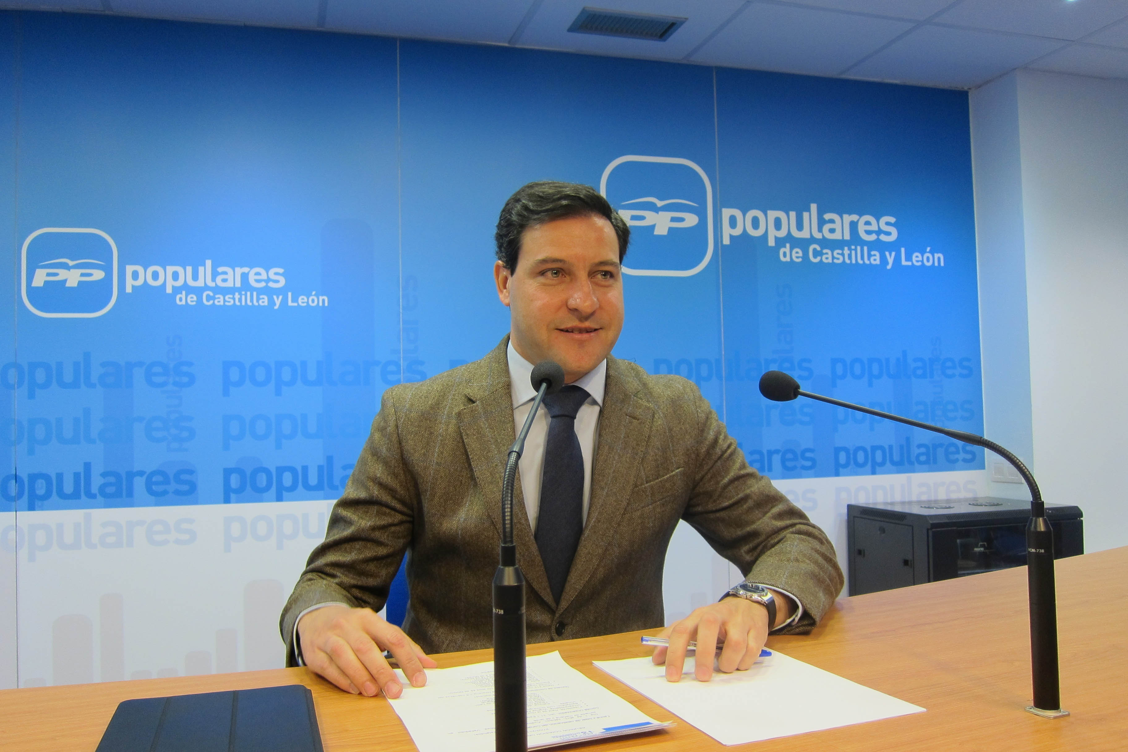 El portavoz del Partido Popular en las Cortes de Castilla y León, Raúl de la Hoz. / Europa press
