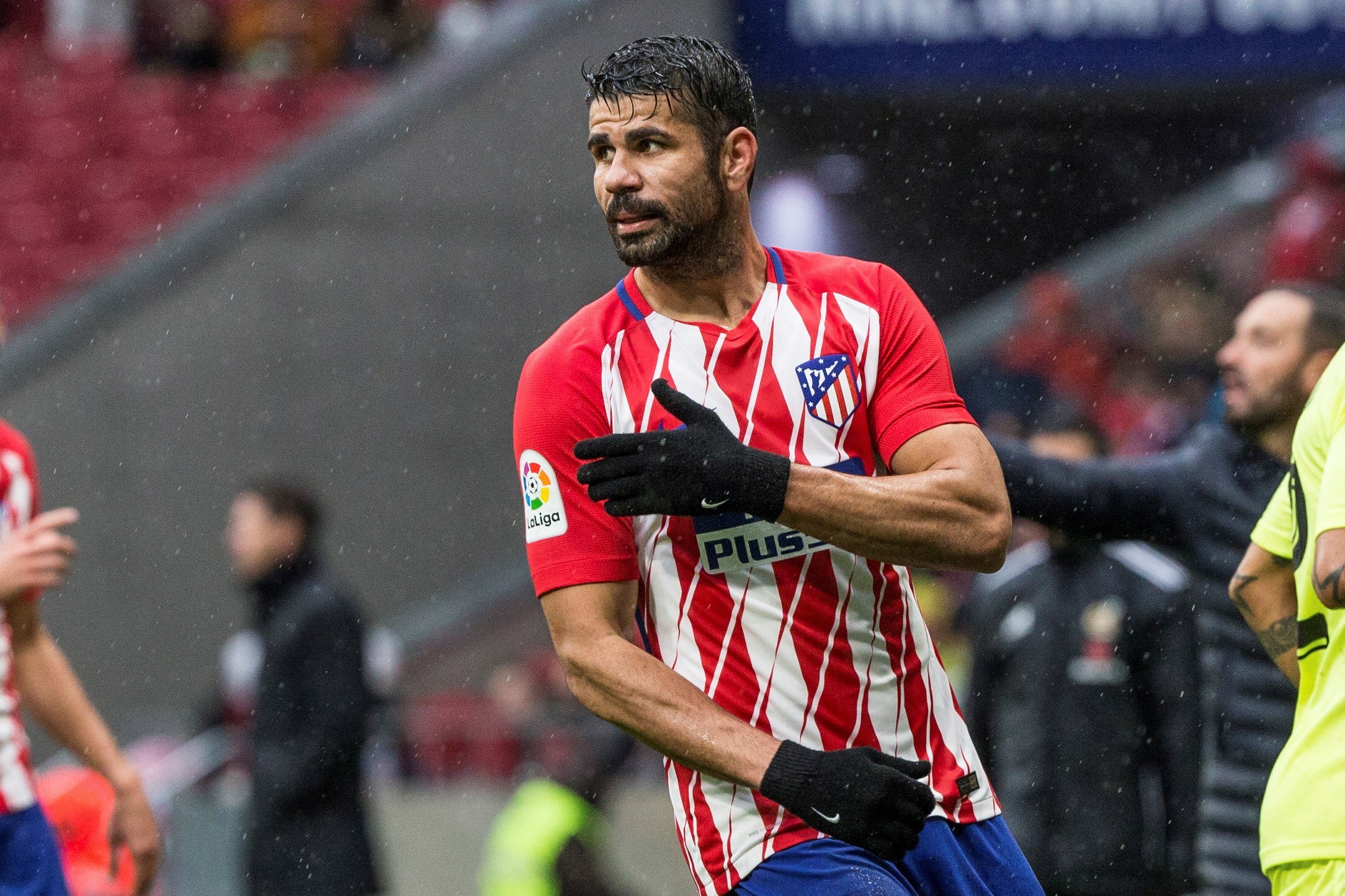 Diego Costa sentenció el triunfo el Atlético con el segundo gol en otros tantos partidos desde que regresase del Chelsea y fue expulsado en la celebración.