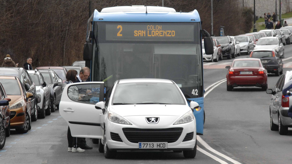 autobús urbano averiado