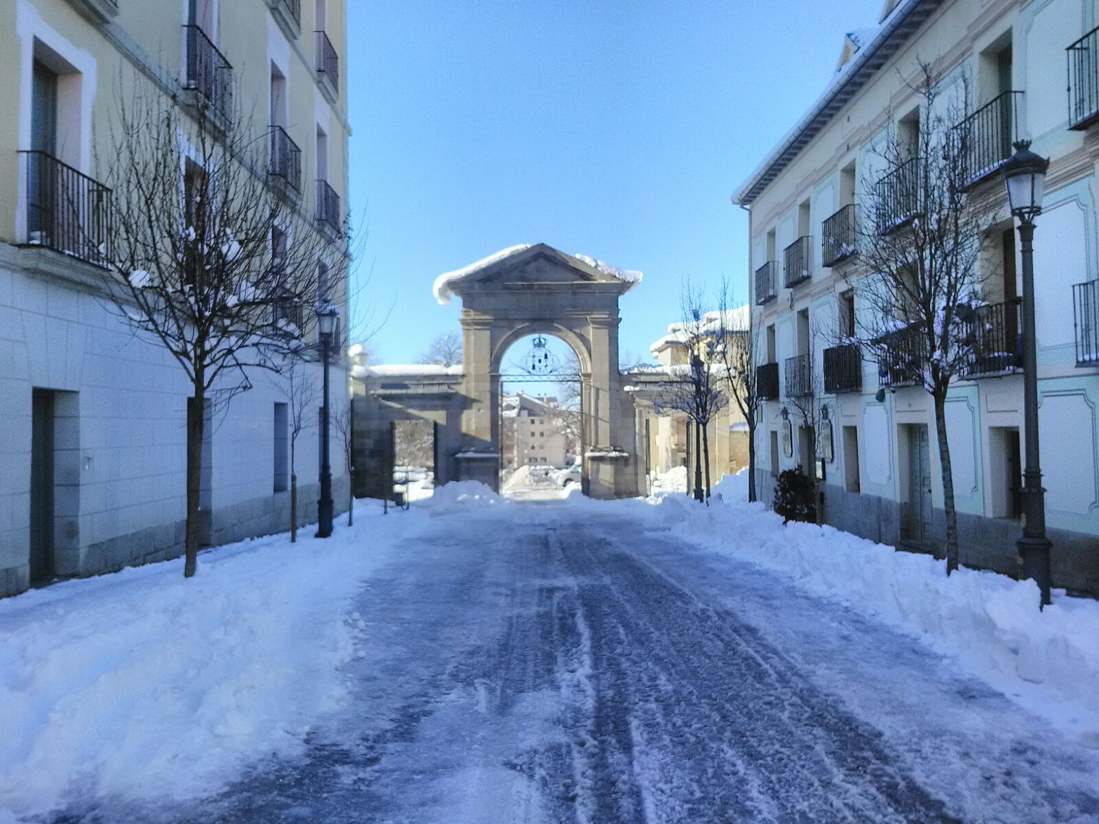 Calle Reina La Granja. /RAÚL G. CASTÁN