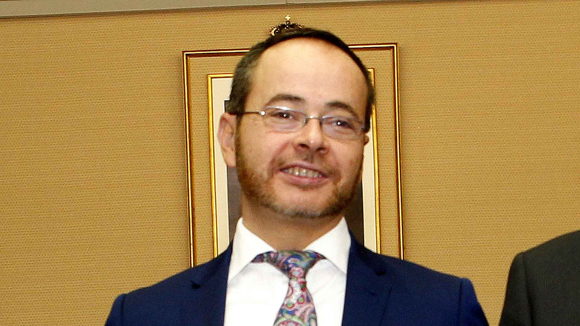 Antonio Praena, tras recibir el premio Gil de Biedma en la Diputación de Segovia. / NEREA LLORENTE