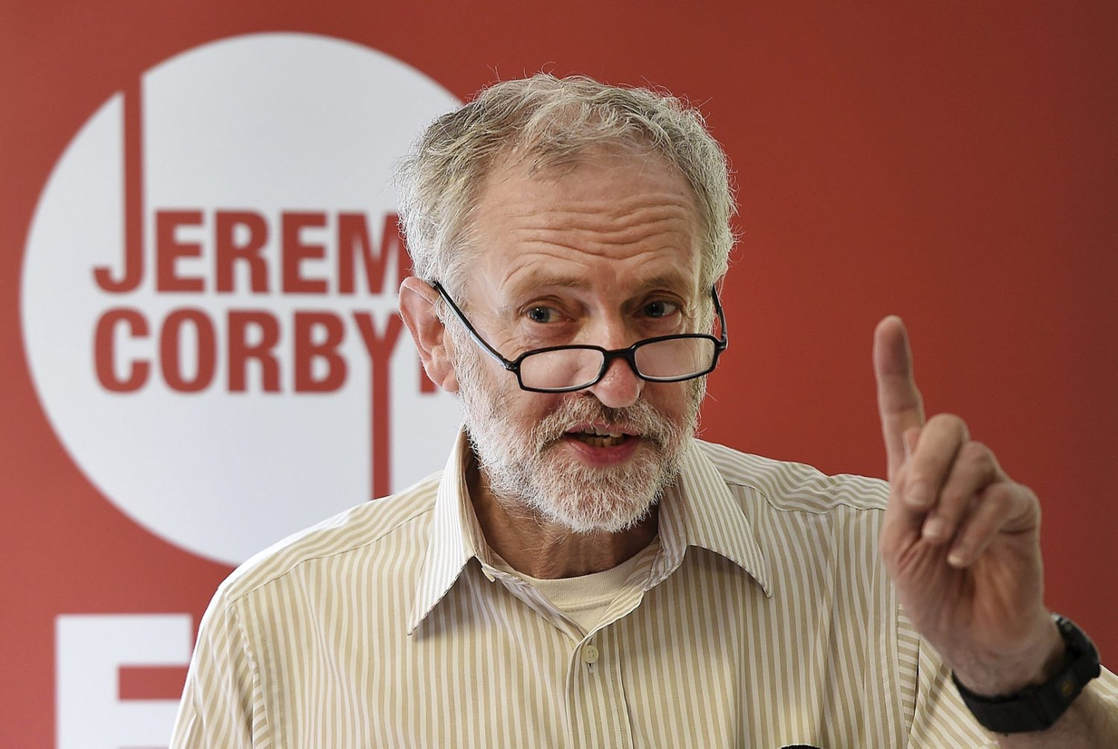 Jeremy Corbyn, el líder del Partido Laboralista británico, pide “una votación significativa en el Parlamento”.