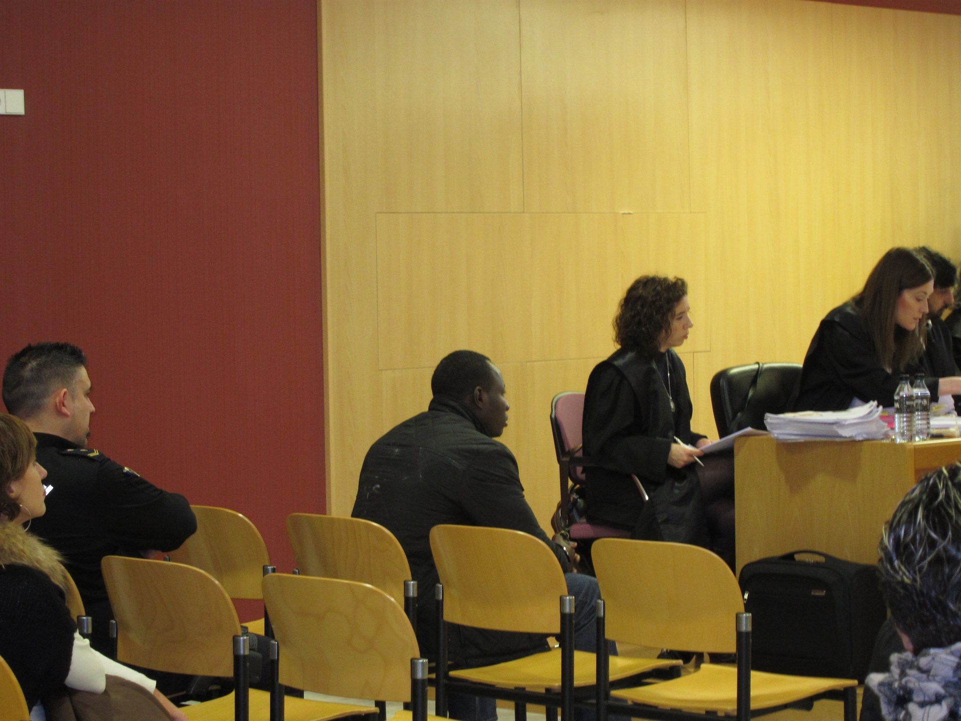 El acusado, Abdou Ndiaye, incurrió en varias incongruencias y cambió su versión tres veces durante el juicio.