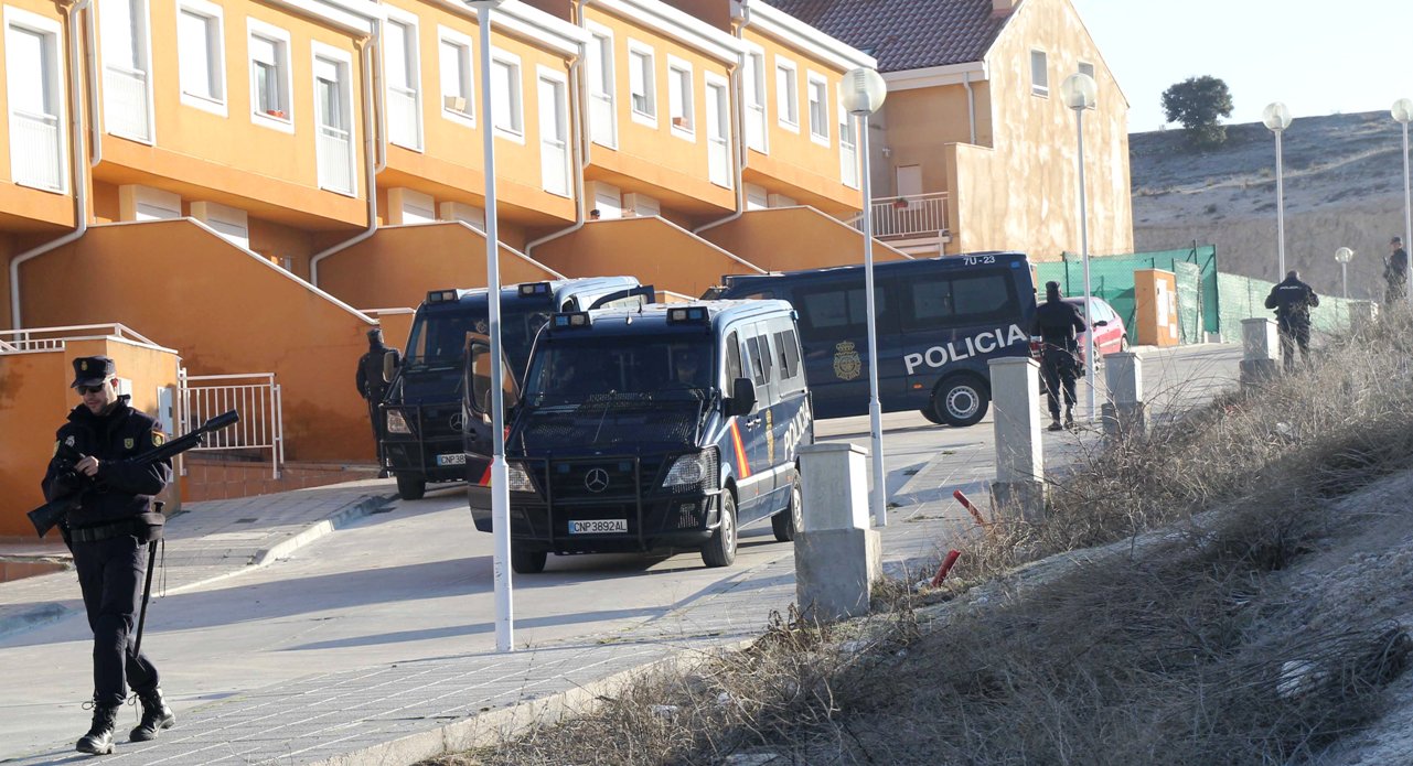 Un fuerte dispositivo policial vigiló la actuación. / CHANTAL NÚÑEZ