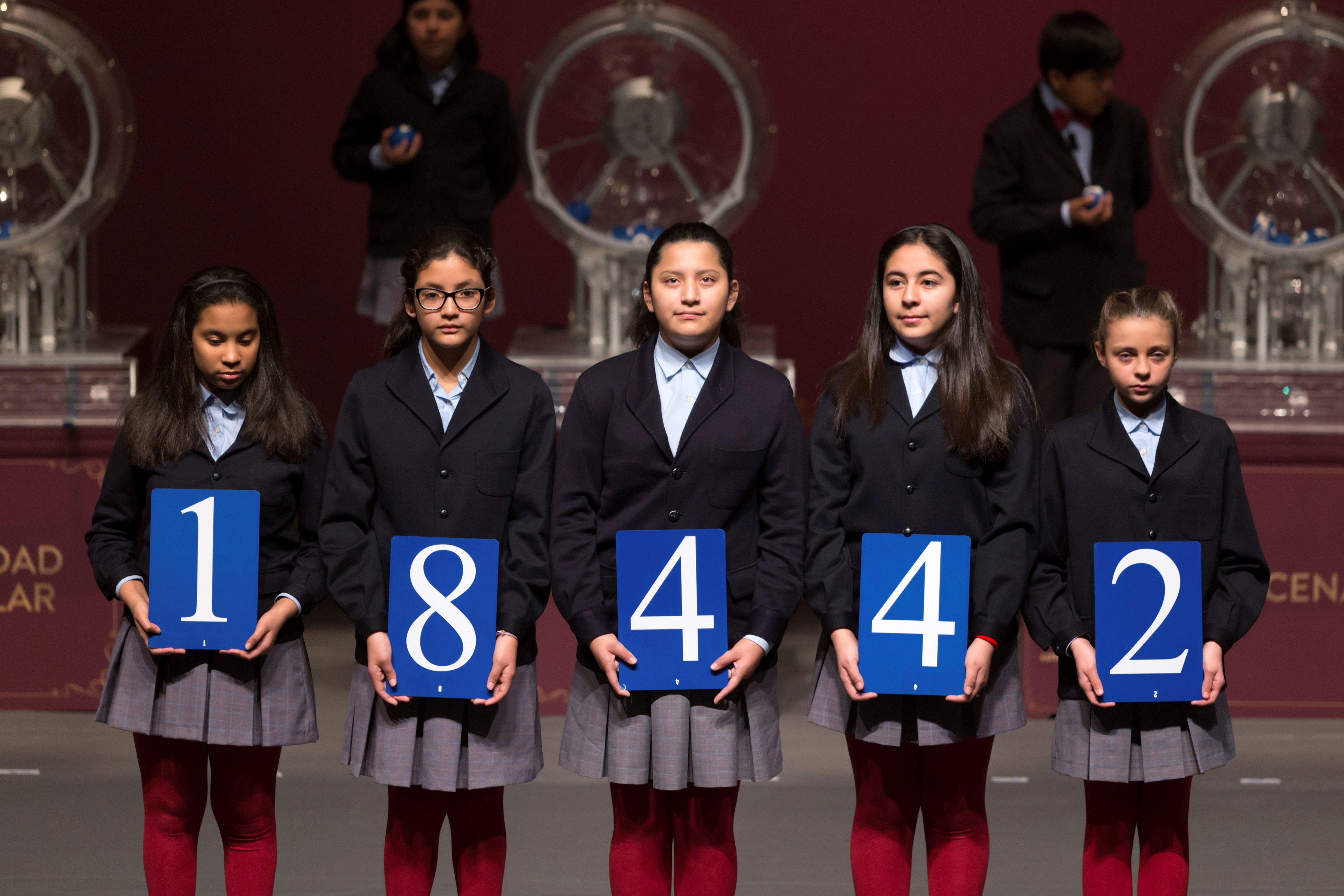Un premio en el sorteo extraordinario de el Niño. / E.A