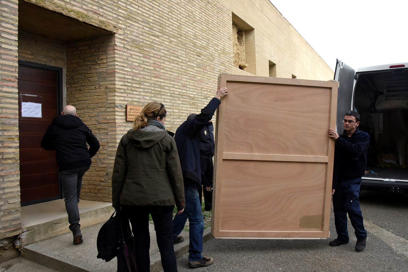 Llegada al Monasterio de Sijena del cuadro que estaba pendiente de devolver desde el Museo de Lérida.