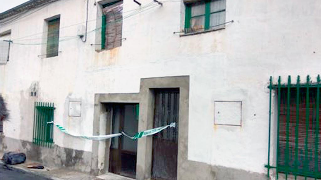 Imagen de la vivienda donde se declaró el incendio. / el adelantado